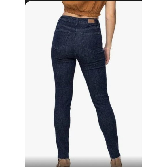 Judy Blue Womens High Waist Raw Hem Dark Wash Skinny Jeans Size 32W Raw Hem - Picture 2 of 11